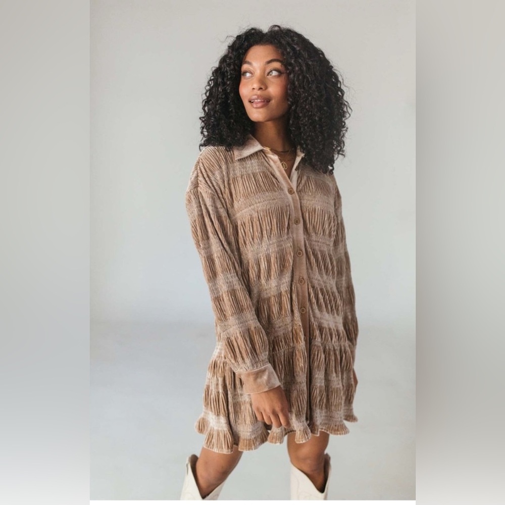 Lalavon Women's Velvet Tan Dress
